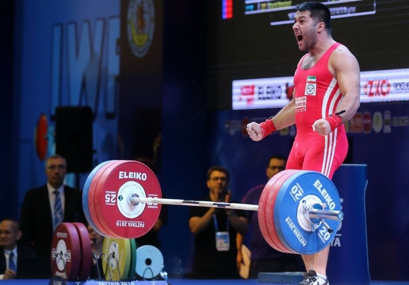 Ali Miri Bids Farewell to Iran Weightlifting Team