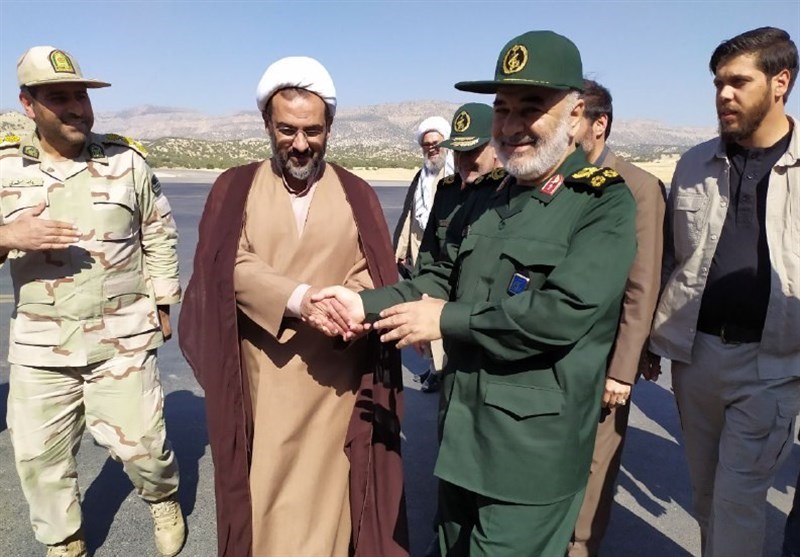 فرمانده کل سپاه از آزاد‌راه چرمشهر ـ آبیک بازدید کرد + تصاویر