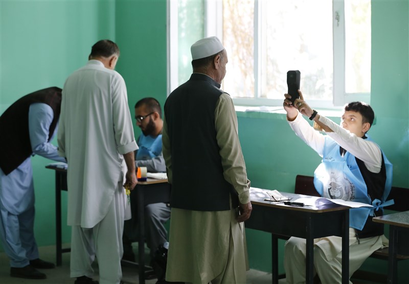پایان انتخابات ریاست جمهوری افغانستان؛ 464 مرکز اخذ رای مسدود ماند