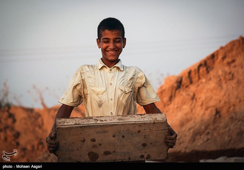 عاملان بهره‌کشی از کودکان کار مشهد توسط دستگاه قضا تعقیب می‌شوند+ فیلم