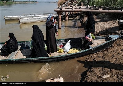 تردد خطرناک اهالی روستاهای عنافچه با قایق