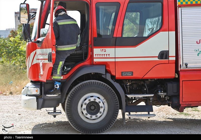مانور اطفای حریق آتش نشانی در بجنورد به روایت تصاویر
