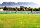 درب ورزشگاه تختی خرم‌آباد به روی هواداران خیبر-سپاهان باز شد