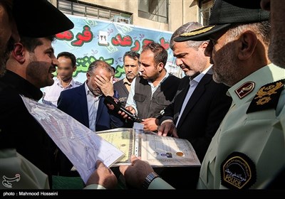 سردار حسین رحیمی فرمانده انتظامی تهران بزرگ و علی القاصی مهر دادستان عمومی و انقلاب تهران در بیست و نهمین مرحله از طرح رعد پلیس پیشگیری تهران بزرگ