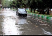 بارش باران در جاده های 13 استان