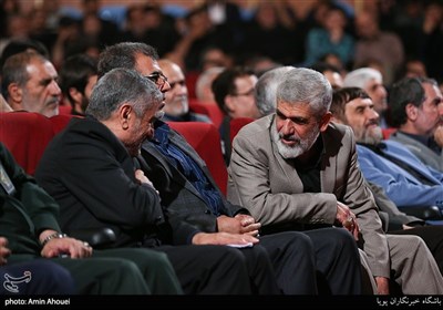 پدر شهید دانشمند هسته ای مصطفی احمدی روشن در مراسم چهارمین سالگرد شهید حاج حسین همدانی