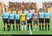 دیدار تیم‌های فوتبال صنعت نفت و سایپا - آبادان