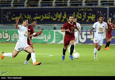 دیدار تیم‌های فوتبال شهرخودرو و پرسپولیس - مشهد