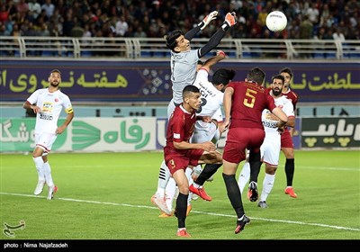 دیدار تیم‌های فوتبال شهرخودرو و پرسپولیس - مشهد