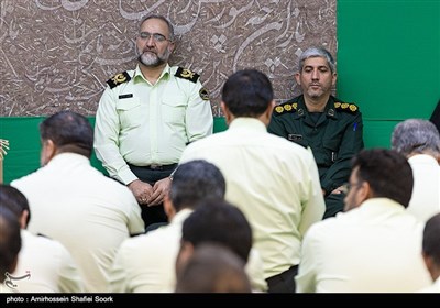 دیدار جمعی از پرسنل و کارکنان نیروی انتظامی استان یزد با امام جمعه یزد