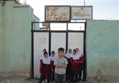 تحصیل در کلاس‌های متروکه؛ دانش‌آموزان روستای«خاصی‌آباد» لرستان معلم ندارند + فیلم