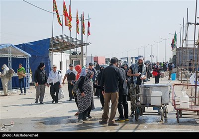 برپایی موکب‌های خدمت رسانی به زائران در پایانه مرزی مهران