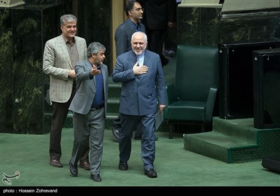 حضور محمدجواد ظریف وزیر امور خارجه در جلسه علنی مجلس شورای اسلامی