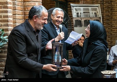 مراسم تقدیر از احیا‌کنندگان خانه‌های قدیمی منطقه 11 تهران 