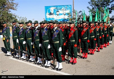 مراسم اعطای سردوشی به دانش آموختگان سپاه همدان