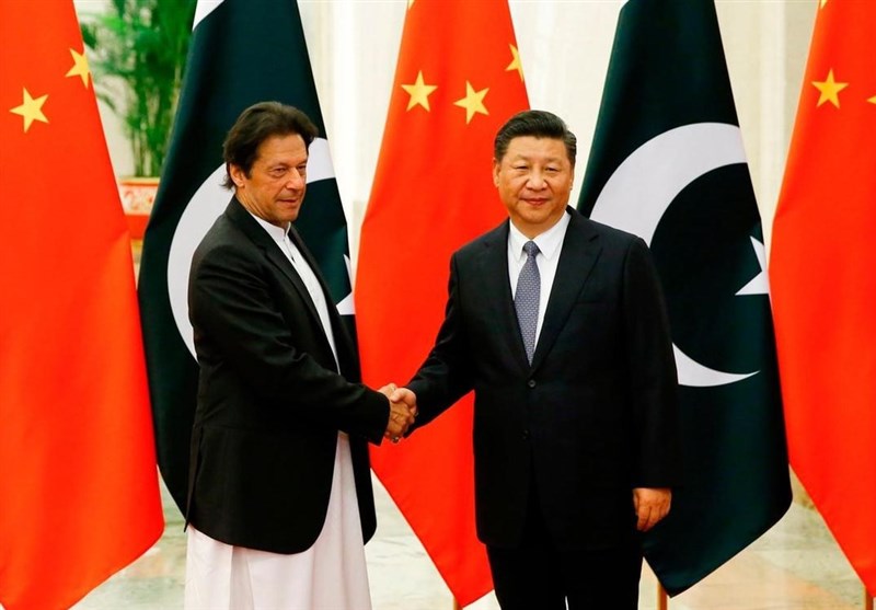 گفتگوی عمران خان با رئیس جمهور چین درباره وضعیت اتباع پاکستانی محصور در ووهان