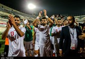 شادی بازیکنان تیم ملی فوتبال ایران پس از پیروزی پُر گل مقابل کامبوج