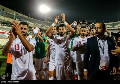 شادی بازیکنان تیم ملی فوتبال ایران پس از پیروزی پُر گل مقابل کامبوج