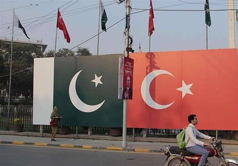 استقبال زودهنگام اسلام آباد از سفر اردوغان + تصاویر