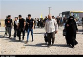 Iranian Pilgrims Crossing Mehran Border for Attending Arbaeen
