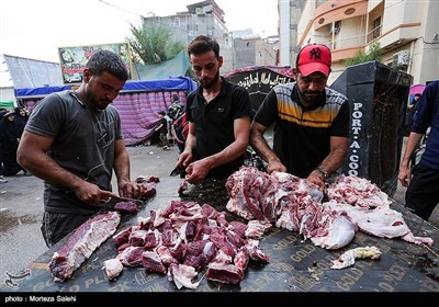 موکبهای خدمت رسانی به زائرین اربعین حسینی در اطراف بین الحرمین