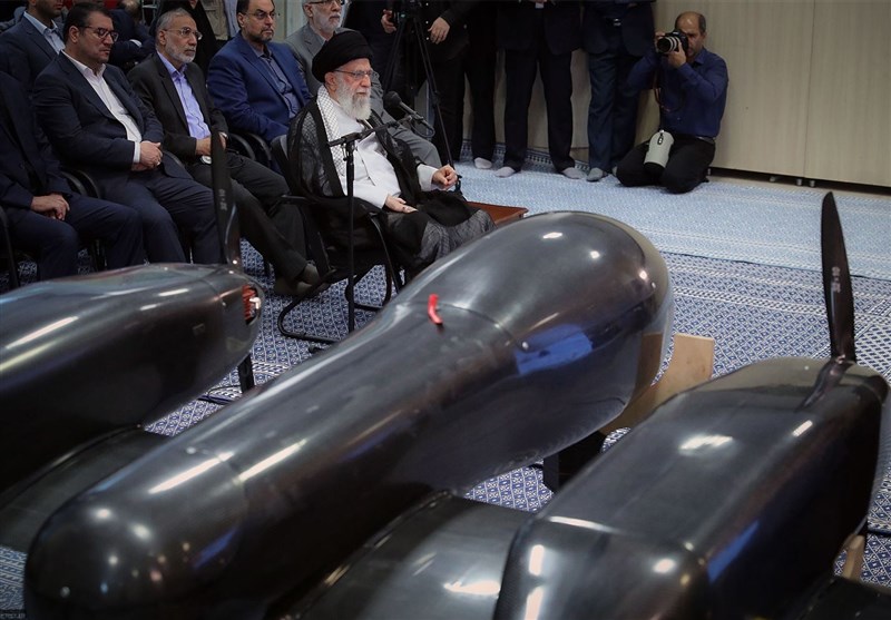 گزارش تسنیم از نمایش پهپاد جدید در جریان بازدید رهبری| برنامه ایران برای ساخت پهپادهای دو موتوره