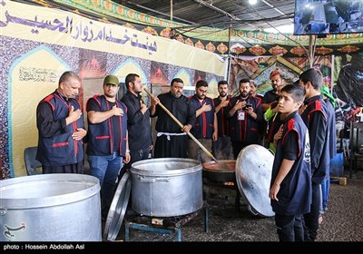 خدمت رسانی به زائران اربعین حسینی در مرز شلمچه