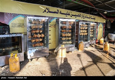 خدمت رسانی به زائران اربعین حسینی در مرز شلمچه