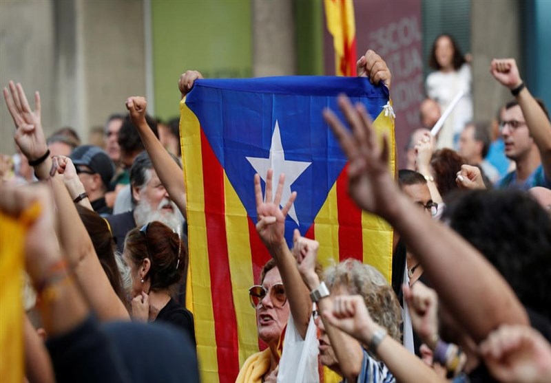 تظاهرات هزاران نفر از استقلال طلبان کاتالان در بارسلون