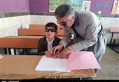 112 دانشآموز نابینا و کمبینا در کردستان تحصیل میکنند