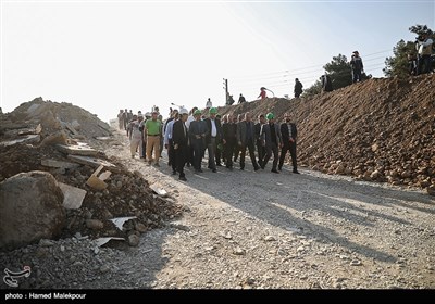 بازدید پیروز حناچی شهردار تهران از پروژه در حال ساخت زیرگذر پل گیشا