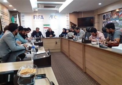 تعلیق کمیته صدور مجوز حرفه‌ای فدراسیون فوتبال پابرجا ماند/ تاجیکستان ایرادات را برطرف کرد، ایران نه! 
