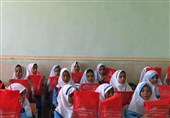 هدایای شرکت مهرام به دانش آموزان روستای محروم دلگان