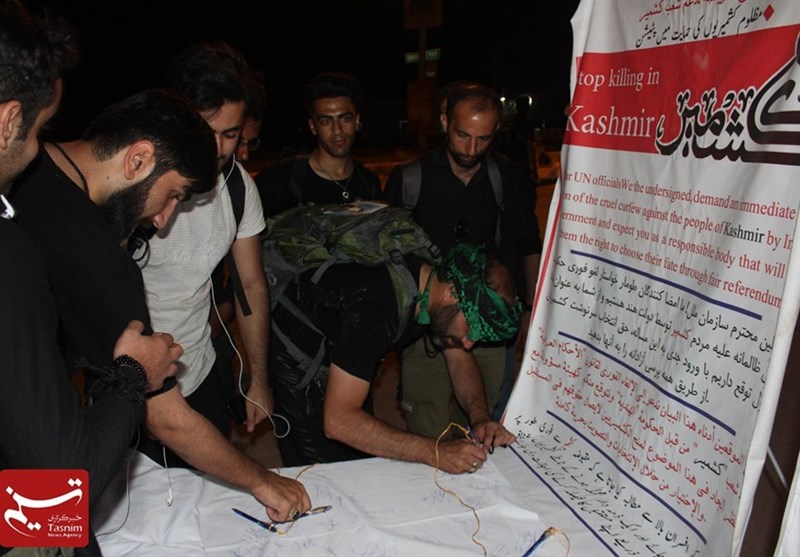 اربعین حسینی؛ کشمیریوں کی حمایت میں 15 ہزار افراد کے دستخط + تصاویر