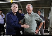 مصطفی دنیزلی سرمربی تیم تراکتور و دراگان اسکوچیچ سرمربی تیم صنعت نفت آبادان
