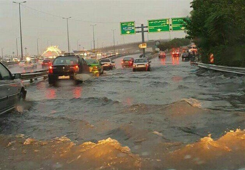 تهران دیشب رکورد بارش‌های پاییزه را به نام خود ثبت کرد