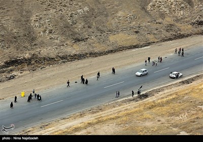 تصاویر هوایی پیاده روی زائران حرم مطهر امام رضا (ع)