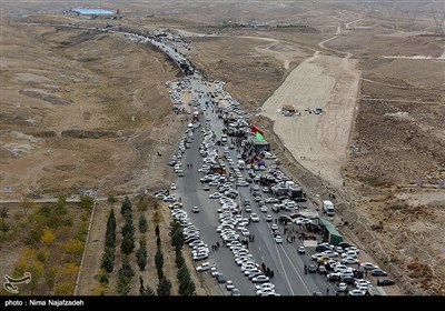 تصاویر هوایی پیاده روی زائران حرم مطهر امام رضا (ع)