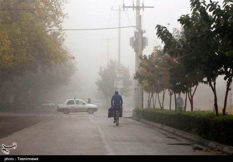 پدیده مه گرفتگی موجب کاهش شعاع دید در 12 شهر خوزستان شد