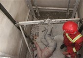 سقوط مرگبار بالابر به چاهک آسانسور + تصاویر