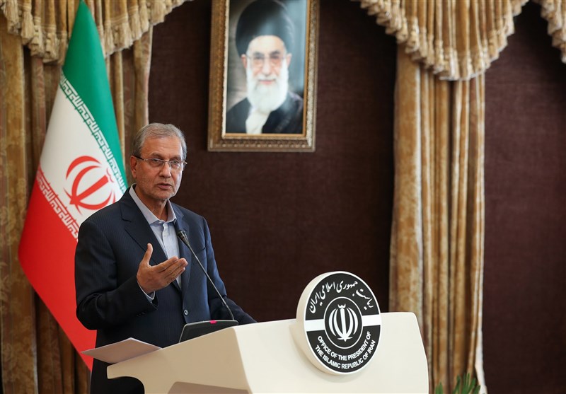 ربیعی: بحث استعفای روحانی در دولت مطرح نیست/ واکنش به استیضاح وزرای کشور و نفت