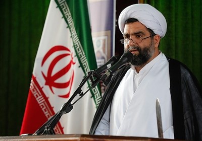 امام جمعه کیش: مسئولان بار گرانی را از روی دوش اقشار مستضعف بردارند