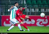 دیدار تیمهای فوتبال  ذوب آهن و شاهین بوشهر