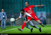 دیدار تیمهای فوتبال  ذوب آهن و شاهین بوشهر