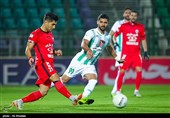 دیدار تیمهای فوتبال  ذوب آهن و شاهین بوشهر
