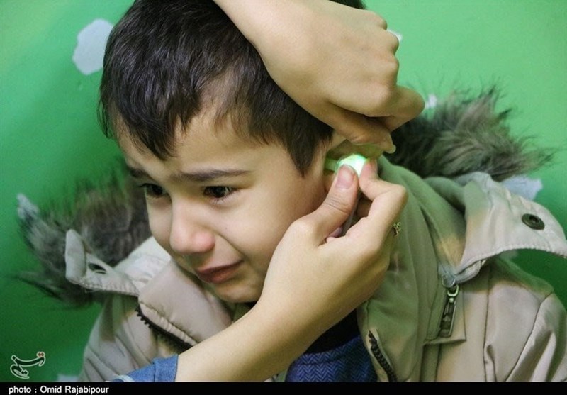 اجرای طرح غربالگری شنوایی کودکان در گیلان به روایت تصویر‌