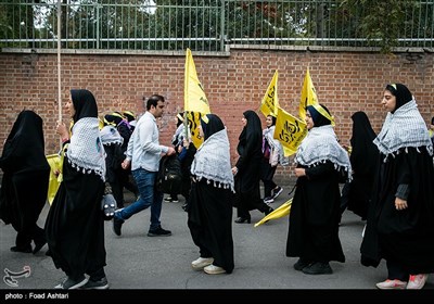 راهپیمایی یوم‌الله ۱۳ آبان در تهران