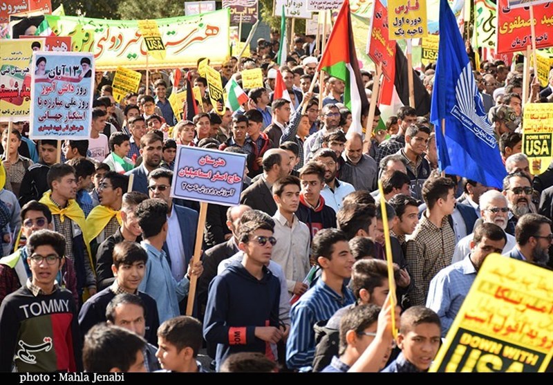 راهپیمایی 13 آبان در کرمان به روایت تصویر‌