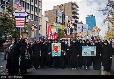 راهپیمایی یوم‌الله ۱۳ آبان در تهران