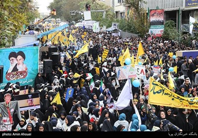 راهپیمایی روز ۱۳ آبان در تهران